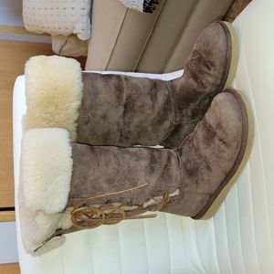 Ugg Upside Boots